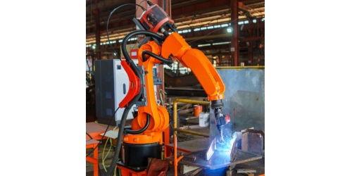 Koboti proti robotom: kakšna je razlika in kateri je boljši?